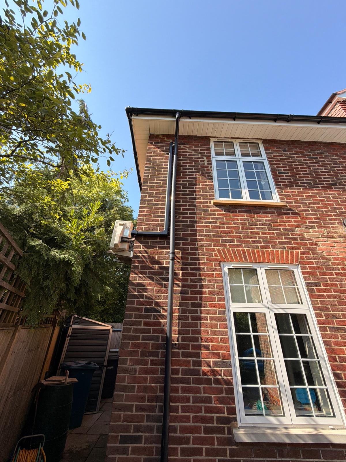 Outdoor condenser, Harpenden